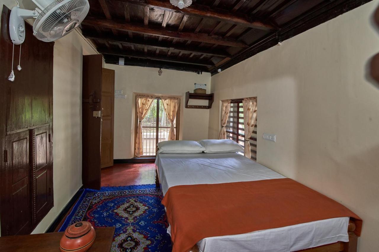 The Mana-Heritage stay - Chengazhimattam Mana Kottayam Luaran gambar